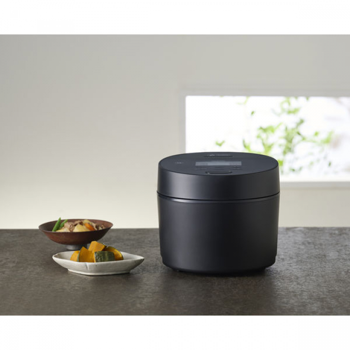 IHジャー炊飯器 3合　RC-ISA30-B / ブラック