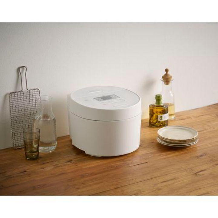 IHジャー炊飯器 3合　RC-ISA30-B / ブラック